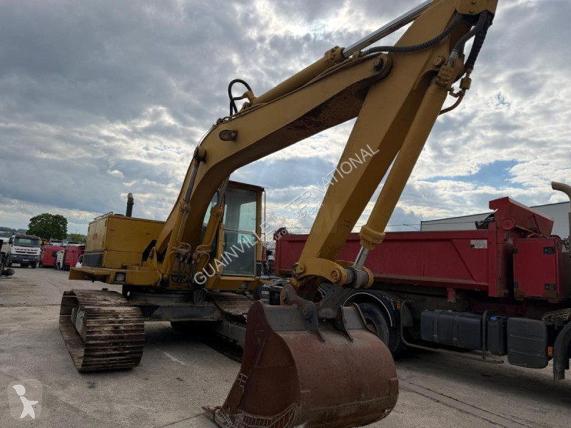 Rýpadlo Caterpillar  225B