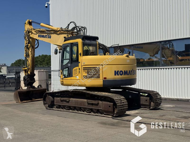 جرافة Komatsu 8