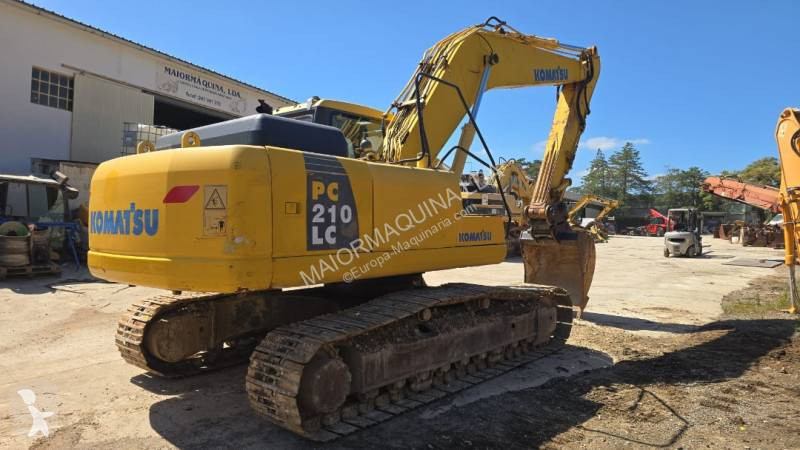 جرافة Komatsu