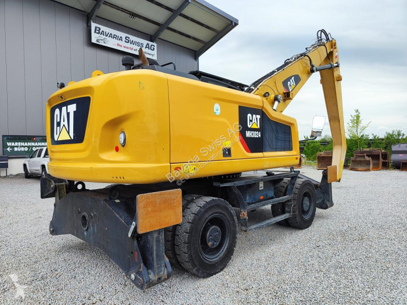 Lopatový nakládač Caterpillar MH4
