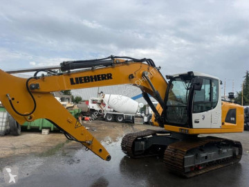 جرافة مجنزرة Liebherr