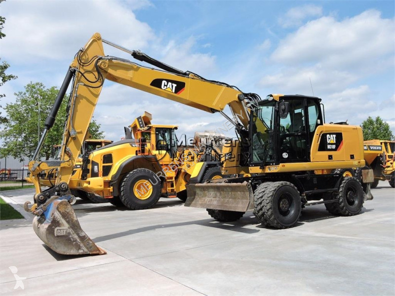 جرافة Caterpillar F