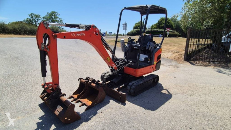 جرافة Kubota 0164