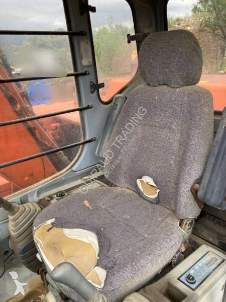 Rýpadlo Hitachi