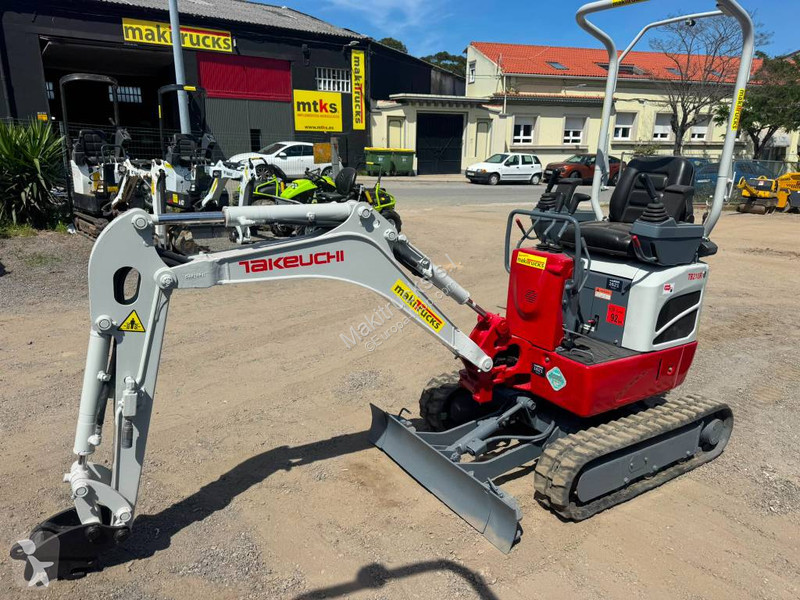 Rýpadlo Takeuchi TB210R