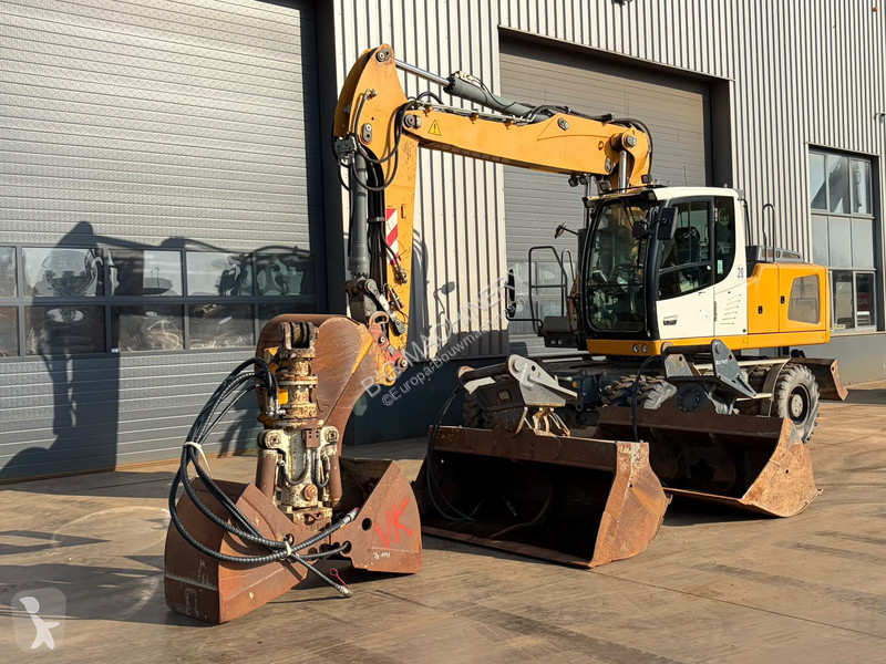 جرافة Liebherr A920