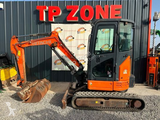Rýpadlo Hitachi zx26u-5a cr cabine à 22 900 € ht