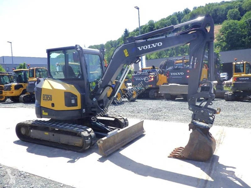 جرافة Volvo ECR F