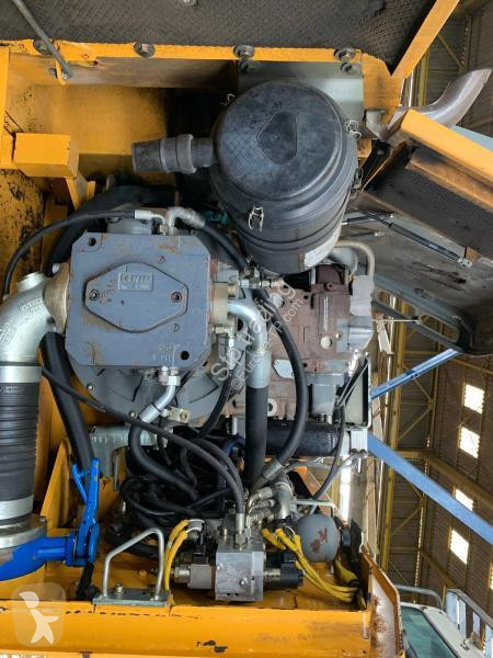 جرافة Liebherr 904C
