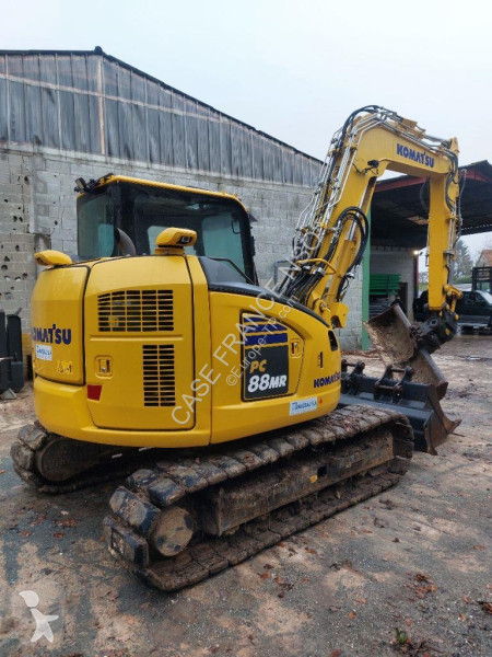 جرافة Komatsu MR11 EO