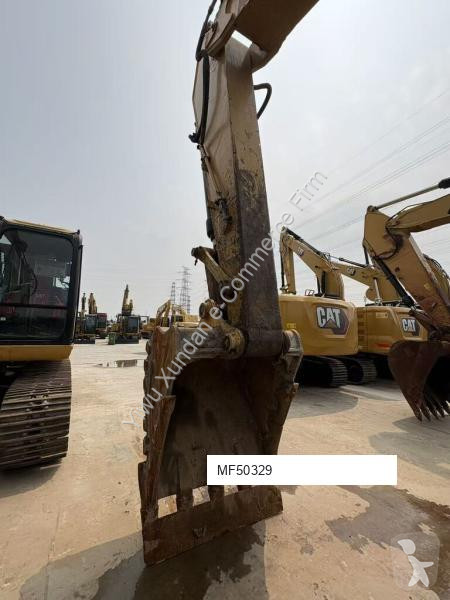 Escavatore Caterpillar 2