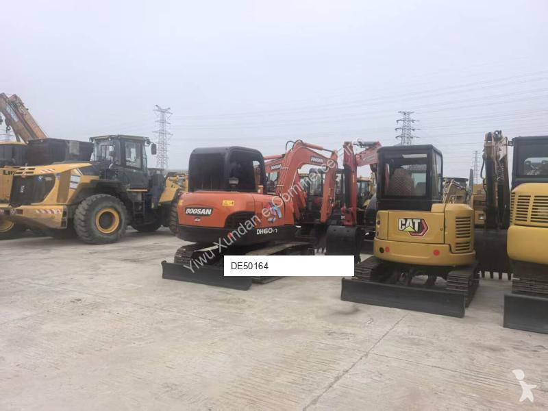 جرافة Doosan DH60