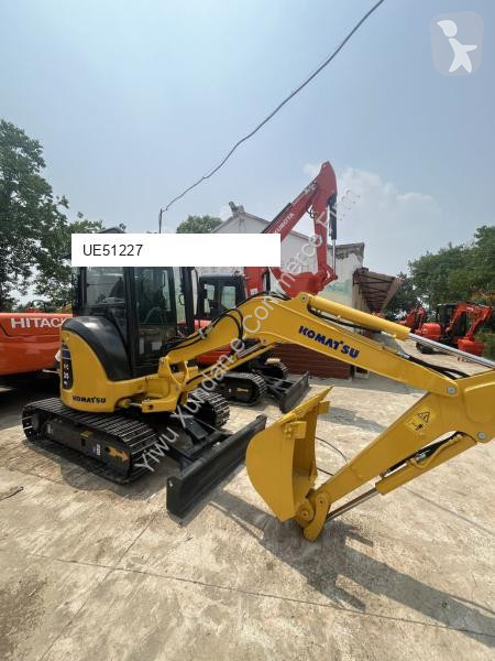Lopatový nakládač Komatsu