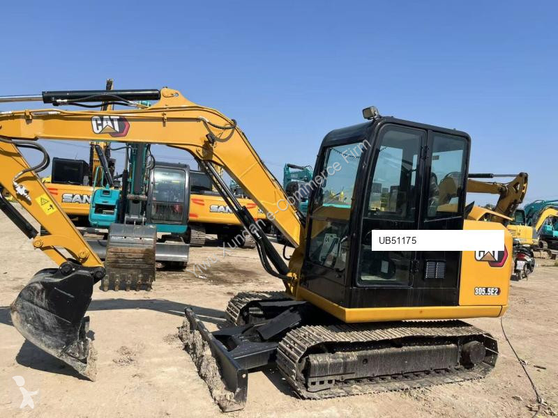 جرافة Caterpillar 305.5E2