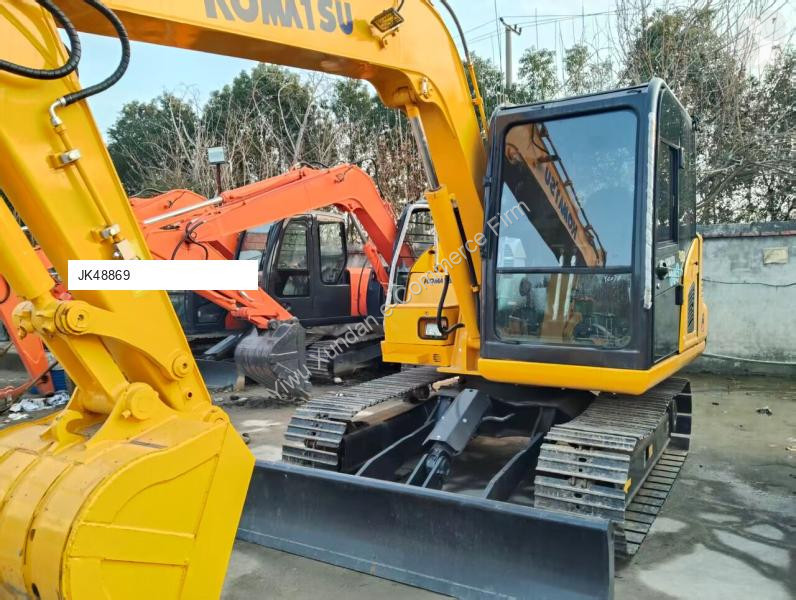 Rýpadlo Komatsu pc60-8