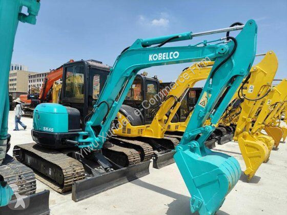 جرافة Kobelco SK45
