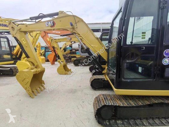 Экскаватор Caterpillar 305
