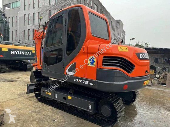 Koparka Doosan DX75