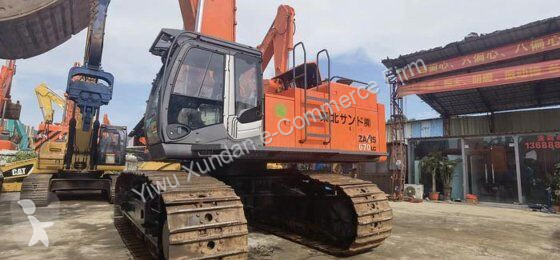 جرافة Hitachi ZX670