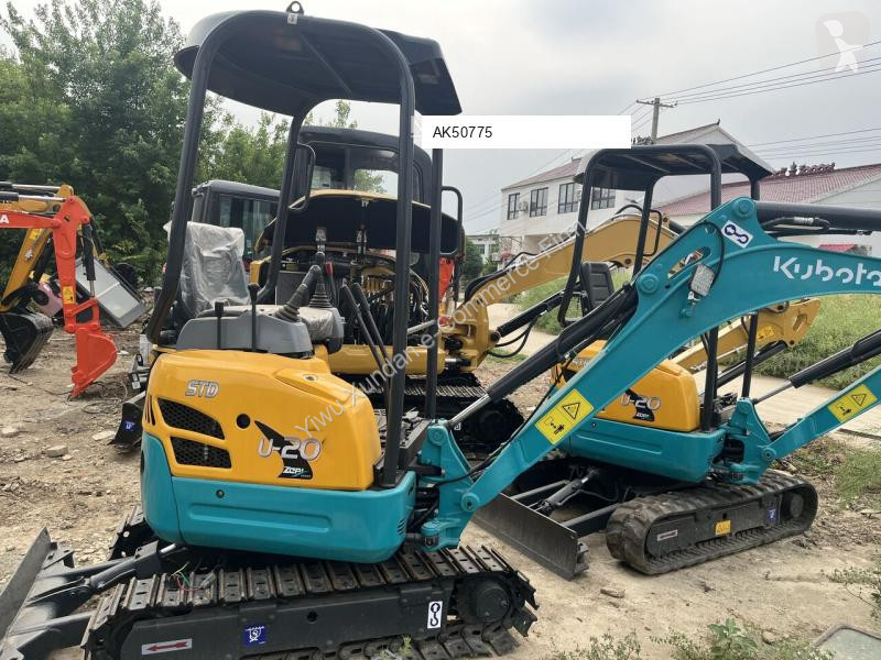 جرافة Kubota U20