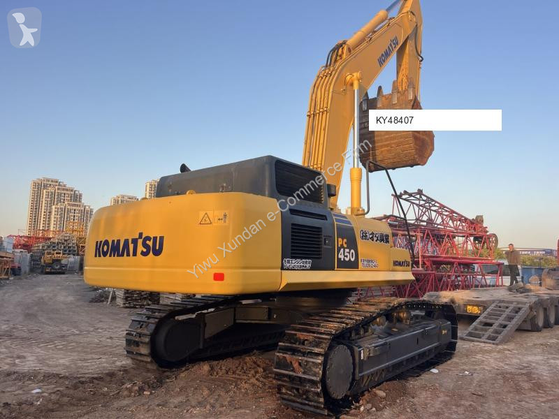 جرافة Komatsu 8