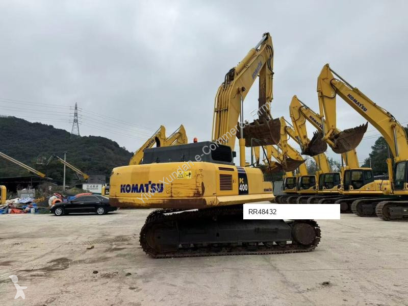جرافة Komatsu 0-8R