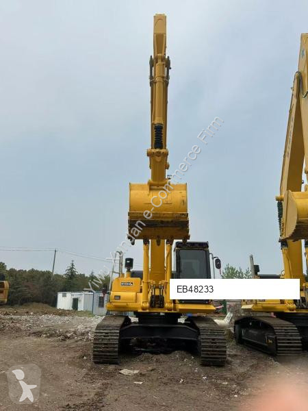 جرافة Komatsu