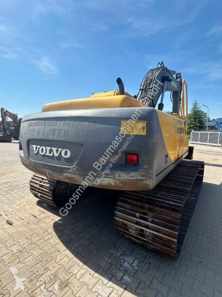 Lopatový nakládač Volvo