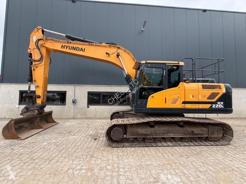 جرافة Hyundai HX 220 L - L - HX 220