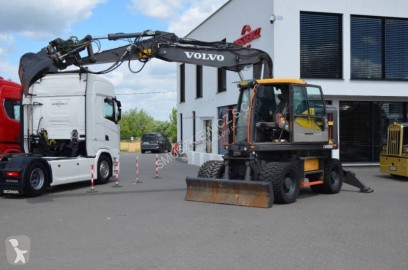 Kolová lopata Volvo