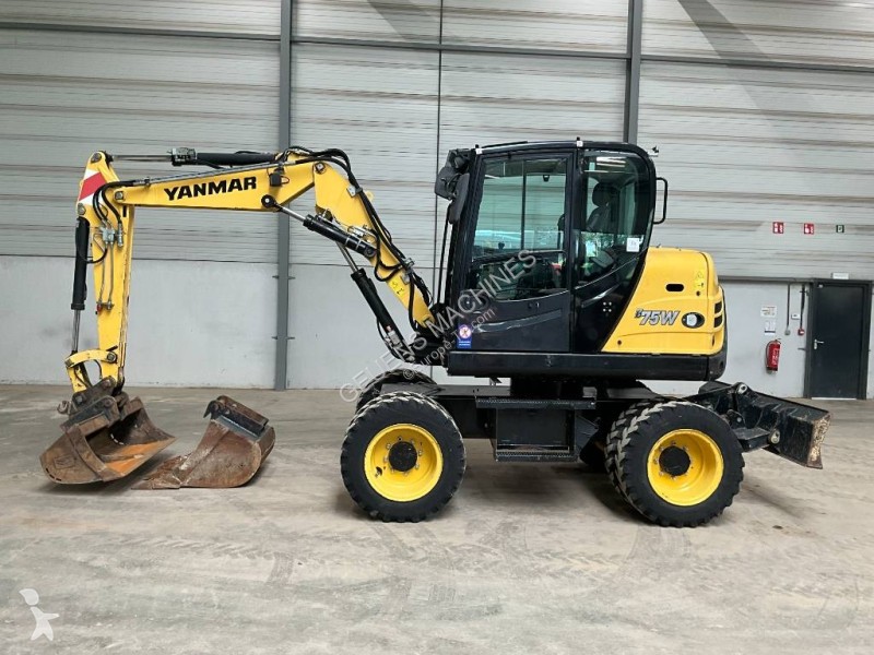 جرافة Yanmar B 75 W