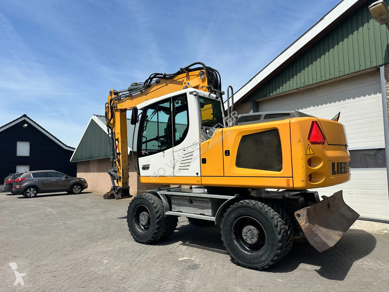 Rýpadlo Liebherr A918