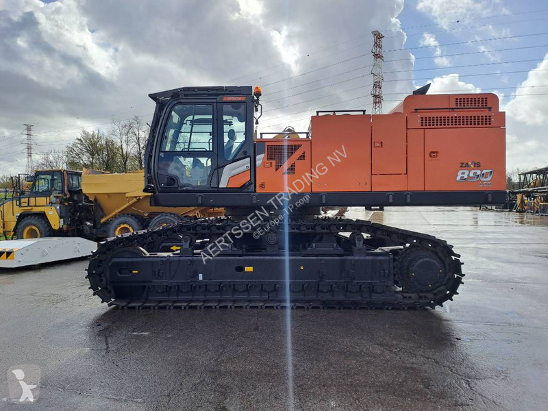 جرافة Hitachi ZX890LCR-7
