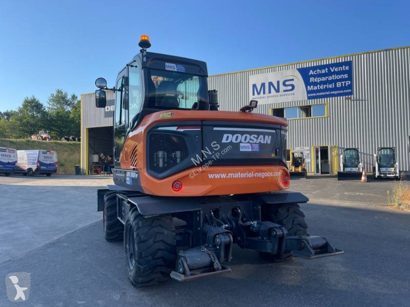 جرافة Doosan DX 100 W 7