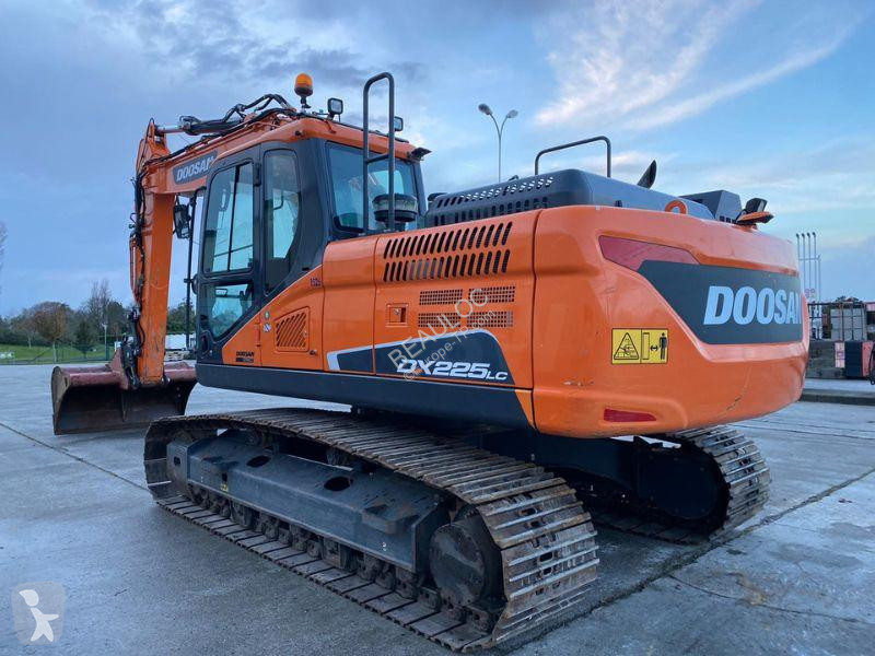 جرافة Doosan