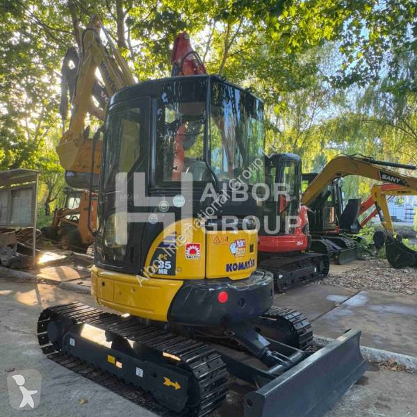 Lopatový nakládač Komatsu