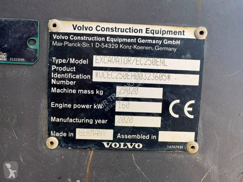 جرافة Volvo 250 ENL (Coming Soon / Two Buckets)