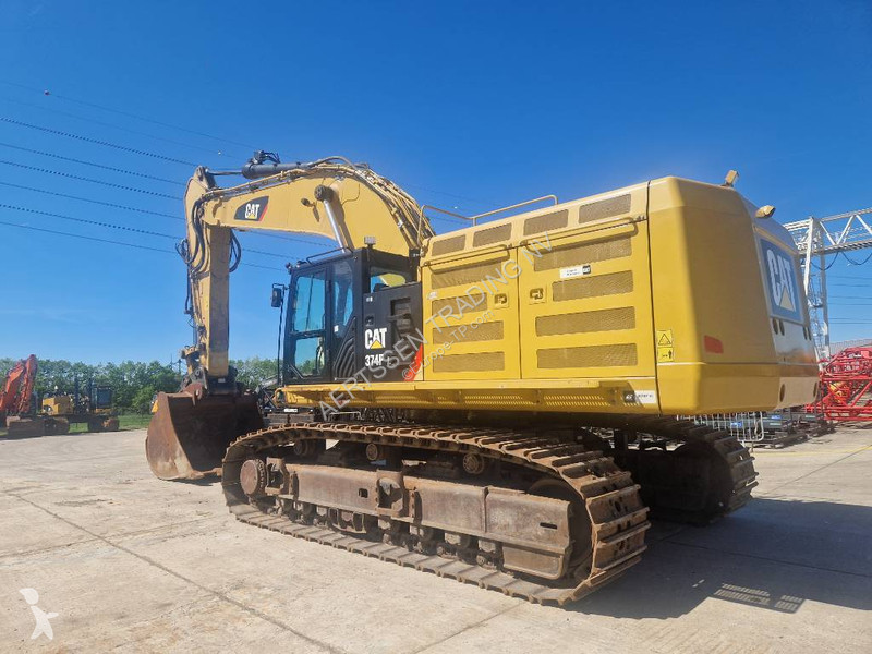 جرافة Caterpillar 374FL