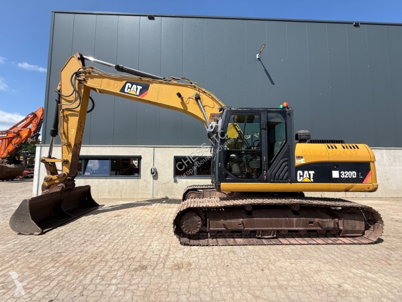 Escavatore Caterpillar L