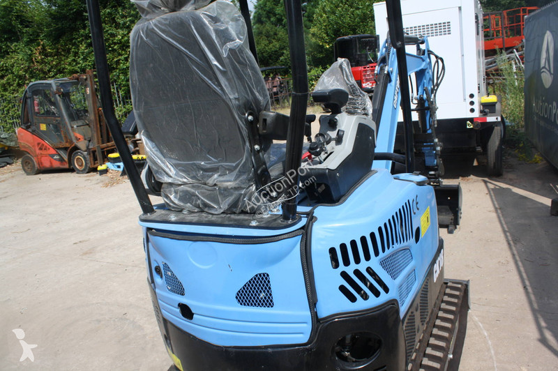 Rýpadlo Crawler CK18
