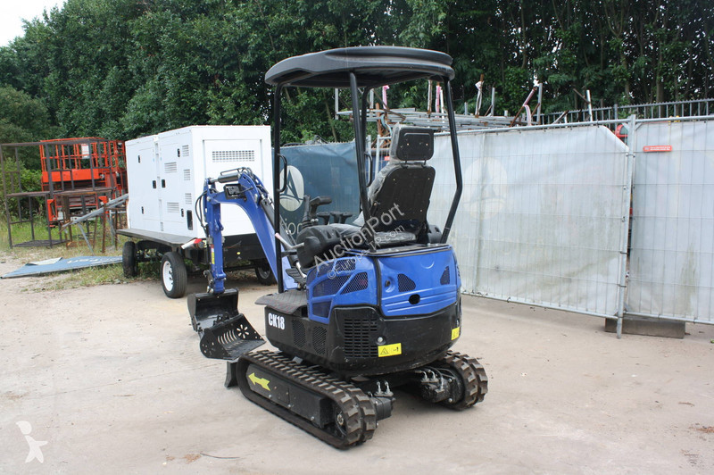 Rýpadlo Crawler CK18