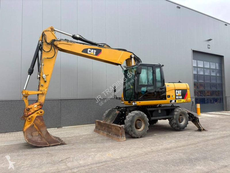 جرافة Caterpillar D (3 Buckets)
