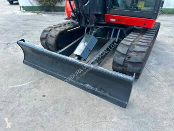 جرافة صغيرة Kubota