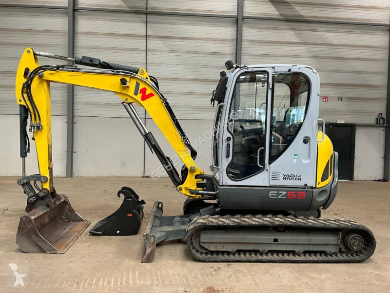 جرافة Neuson EZ 53