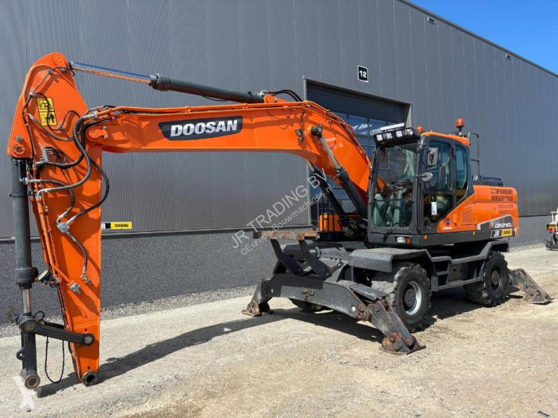Rýpadlo Doosan W5