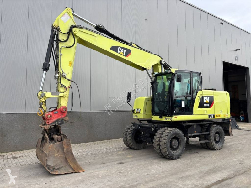 جرافة Caterpillar M 320 F