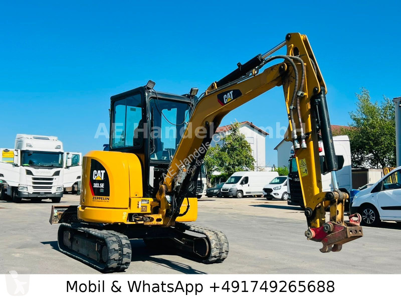 جرافة Caterpillar E...
