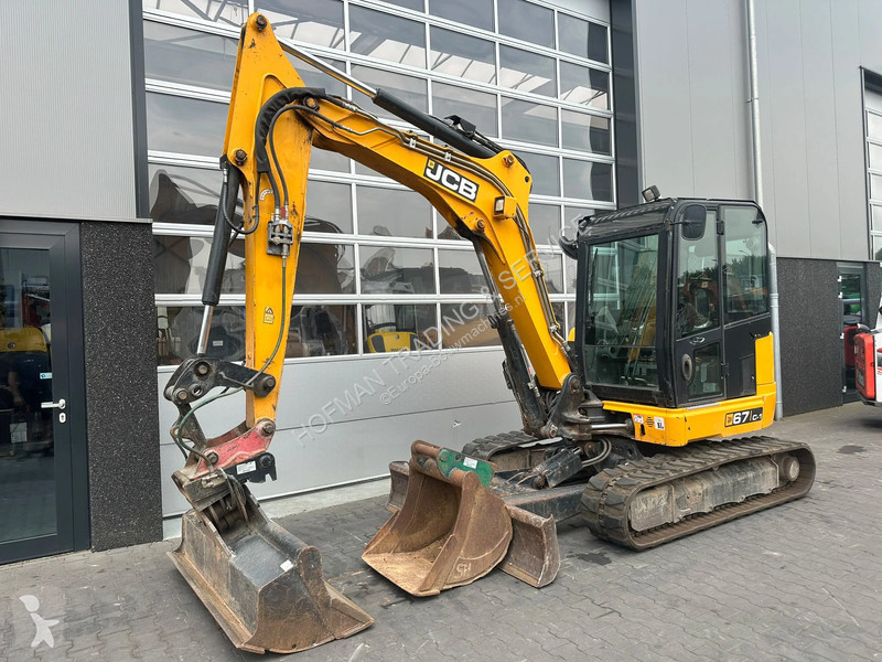 Rýpadlo JCB 67C-1