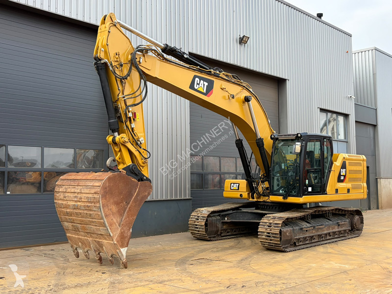 Lopatový nakládač Caterpillar 07A