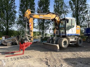 Liebherr A913 Compact Litronic